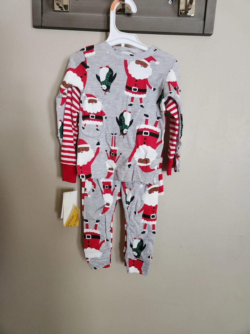 Carter's Gray And Red Santa Print Kids Pajama Set Of 4-piece Size 12M Unisex